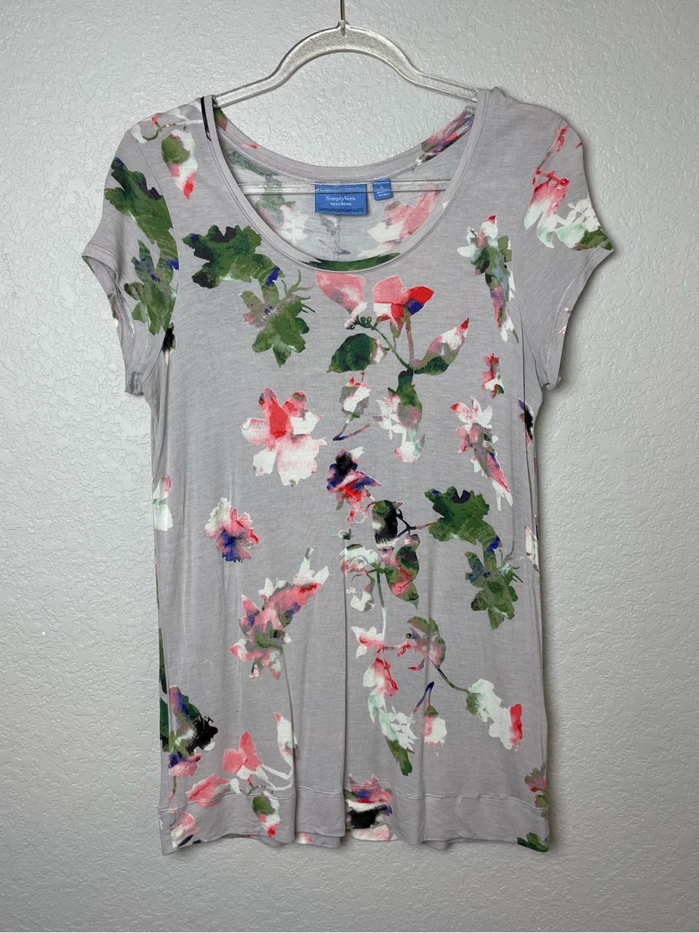 Simply Vera Vera Wang Gray Floral Scoop Neck Tee Size L - Fitted